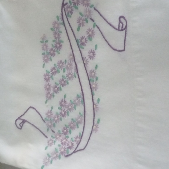 Set of 2 Vintage Penney's Penco White Cotton Pillow Case with Embroidery - Picture 9 of 11